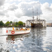 Open Boat Cruise + Traditional Dutch Breakfast