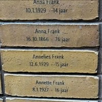 Guided Anne Frank and Jewish Quarter Walking Tour