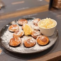 Dutch mini-pancake tasting