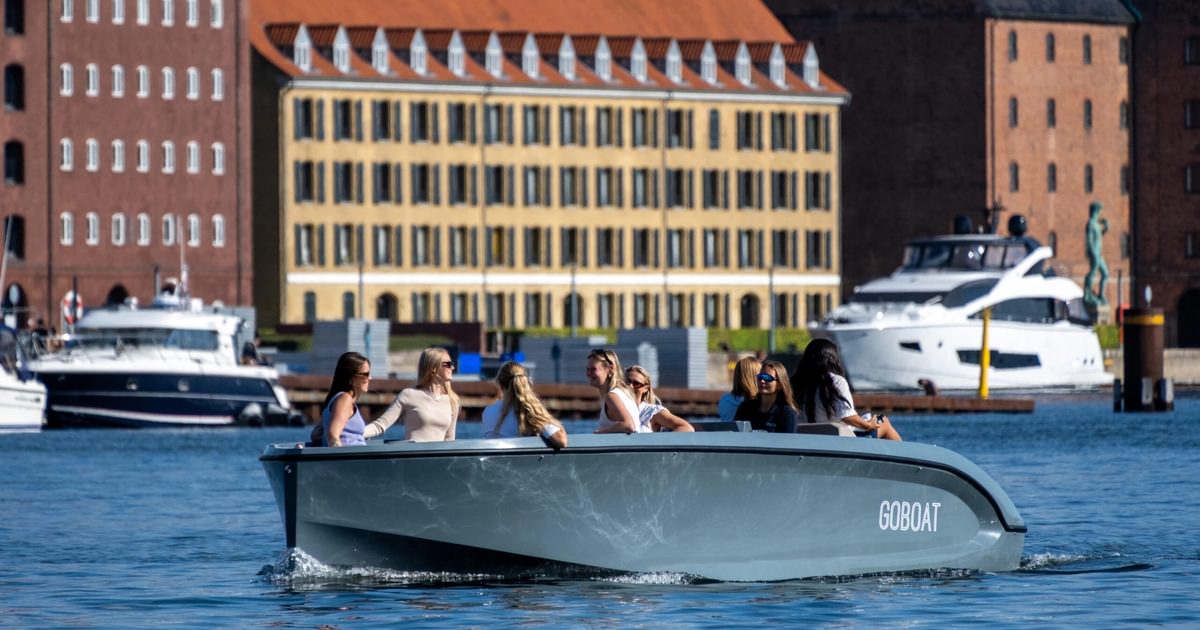 See Copenhagen with Hop-on Hop-off bus and take a GoBoat Harbour Tour ...
