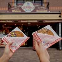 Volendam & Marken like a local
