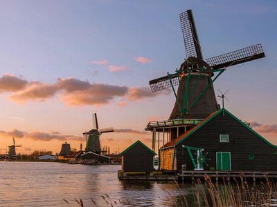 Windmills at zaanse schans at sunset zoefhncu