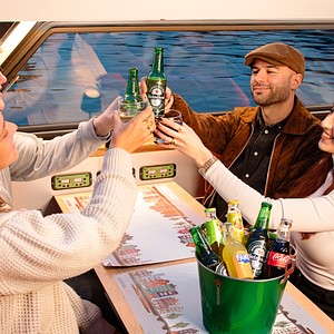Canal cruise in Amsterdam Including Drinks