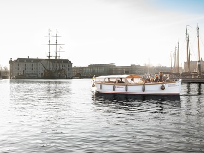 Lovely Cruises foto 1