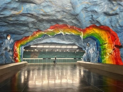 Artistic metro stations in stockholm scnf5zi1