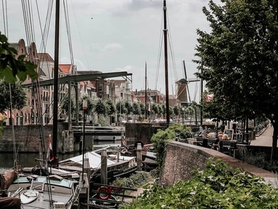 Historical city district delfshaven in rotterdam asjfyqha