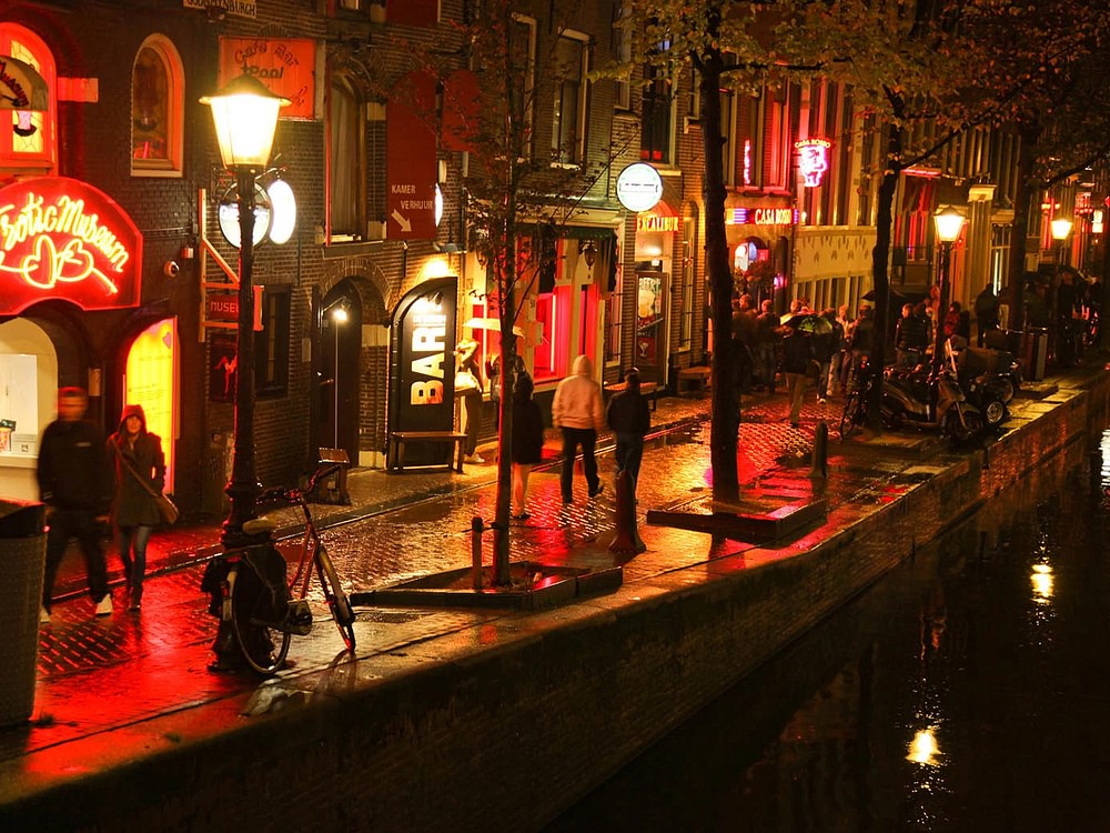 The Amsterdam Red Light District: what you need to know