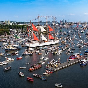 SAIL-IN - Experience the arrival of the Tall Ships up close, Including Lunch
