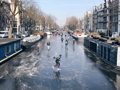 Skating on the amsterdam canals ddkpzfya