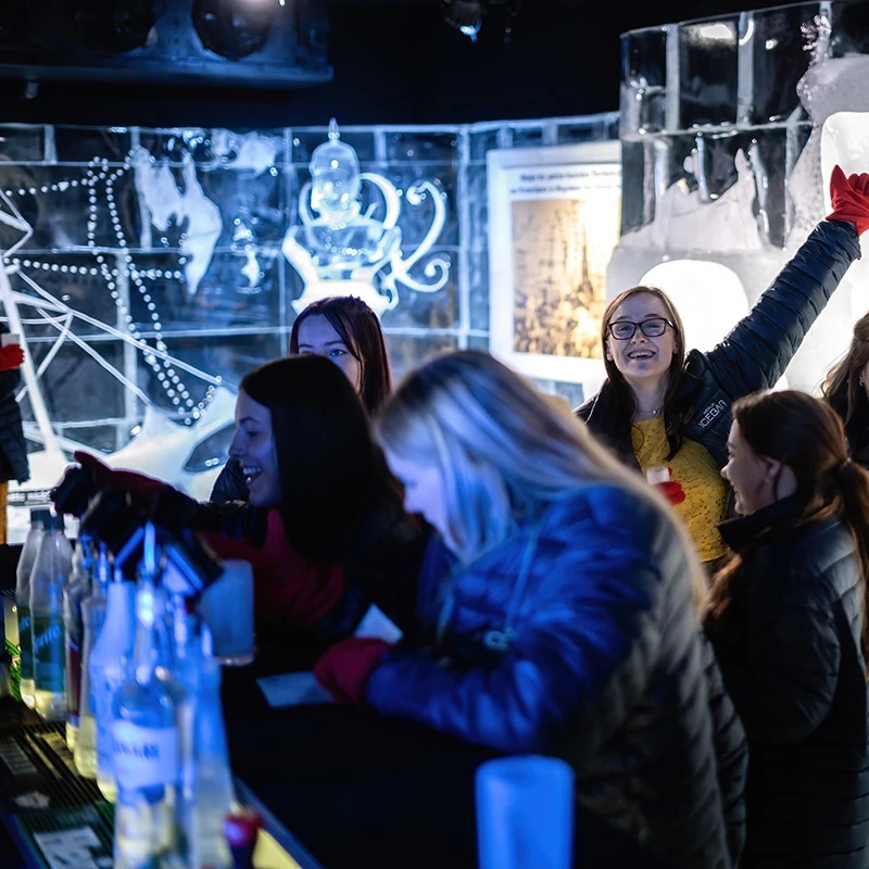 Berlin Icebar Polar Expedition