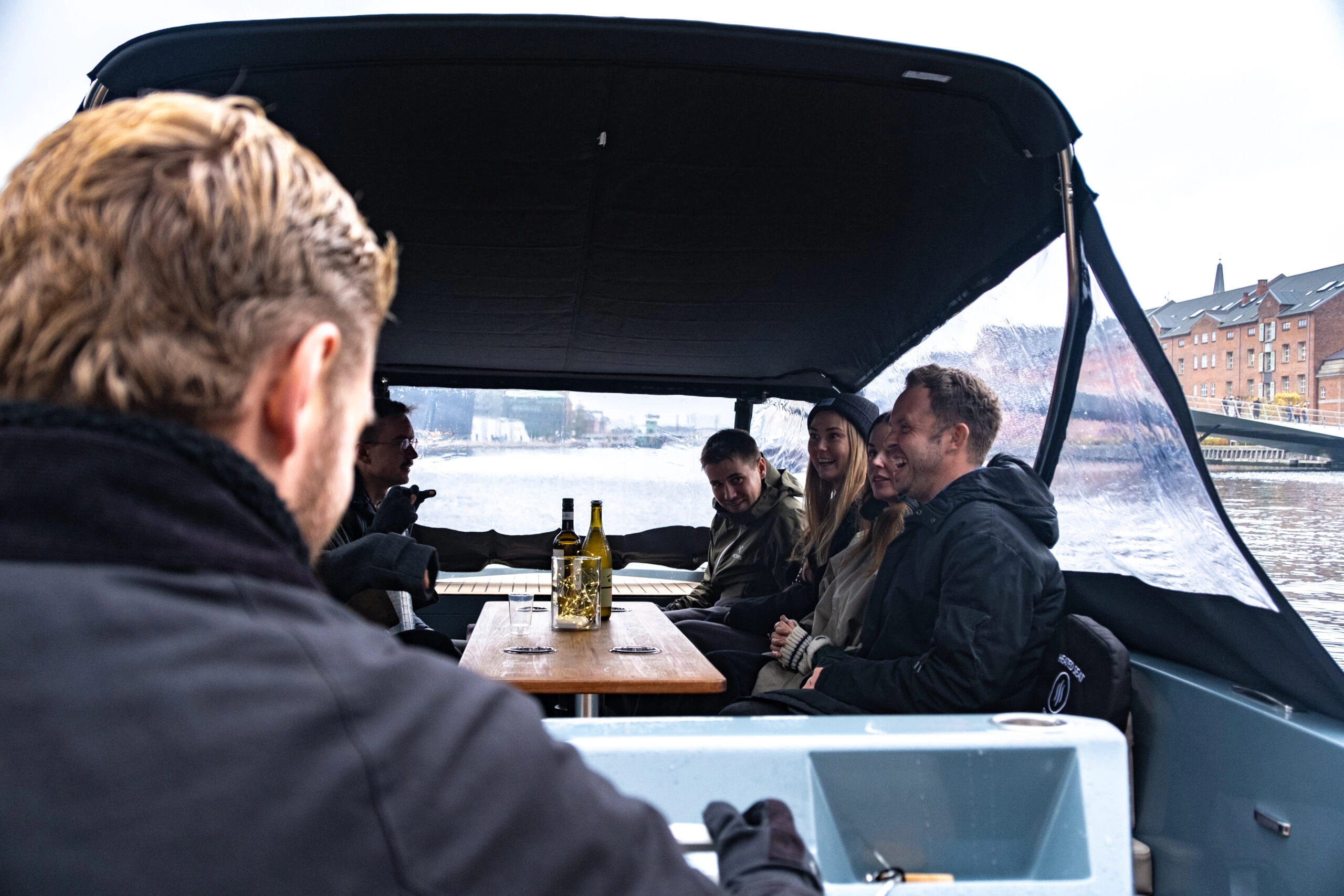 RED Sightseeing bus 48h + 1-hour GoBoat Guided Harbor Boat Tour – afbeelding 2