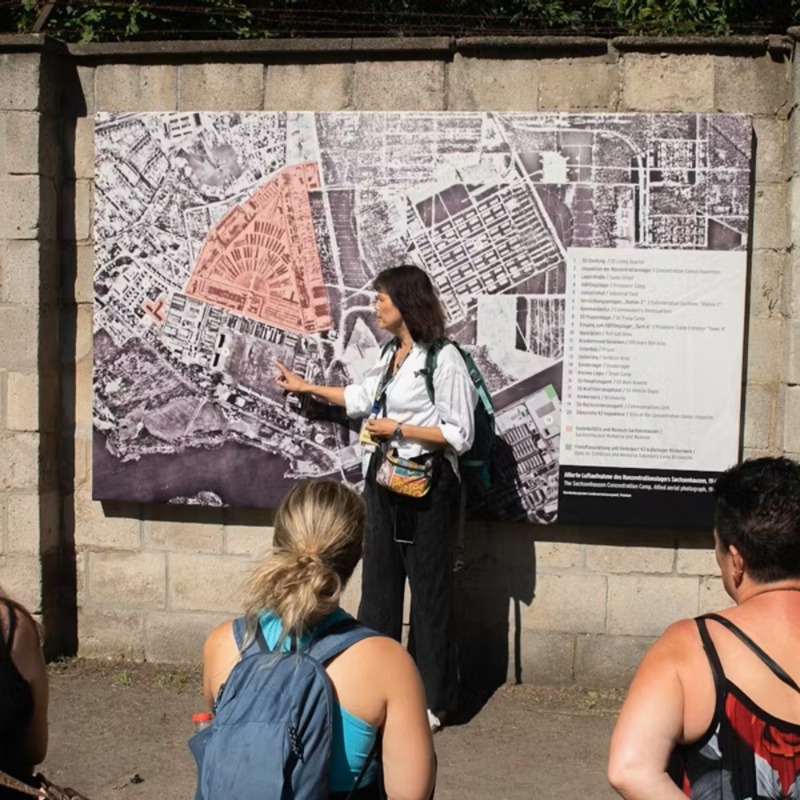 Sachsenhausen Concentration Camp Tour - Including Bus Transfer – afbeelding 4