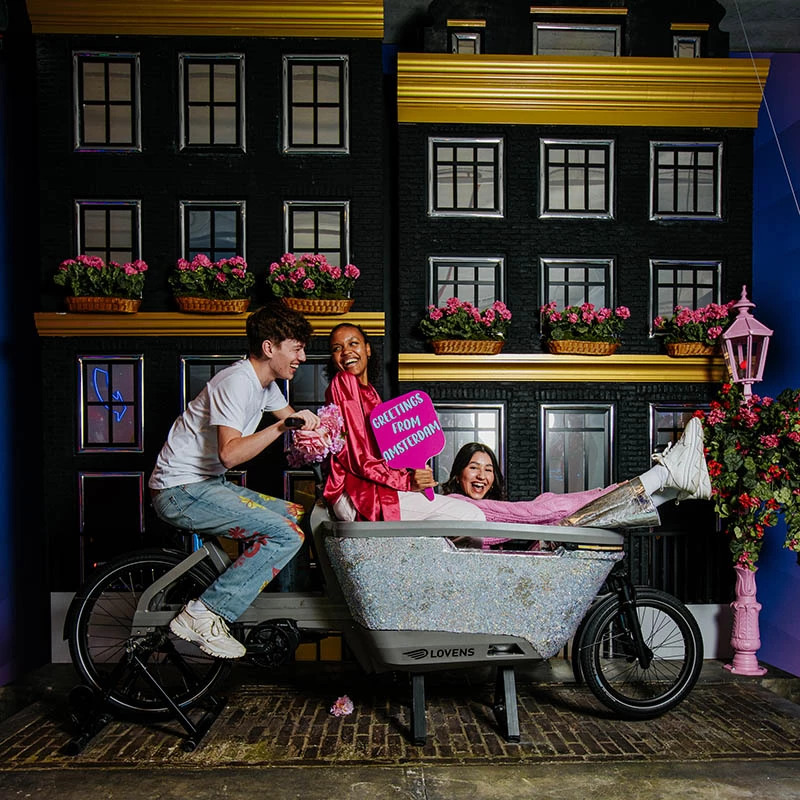 Upside Down Amsterdam | Social Media experience – afbeelding 3